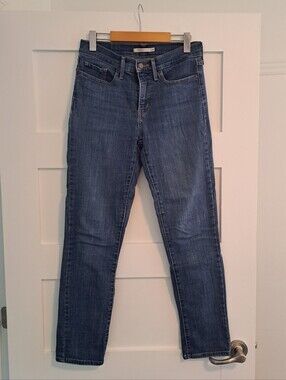 Levis 312 Shaping Slim Size 28 Womens Jeans